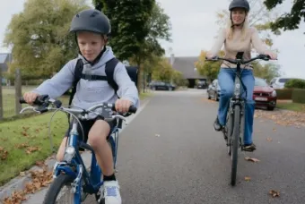 Wandelen, fietsen, steppen … Zó hou je het veilig onderweg